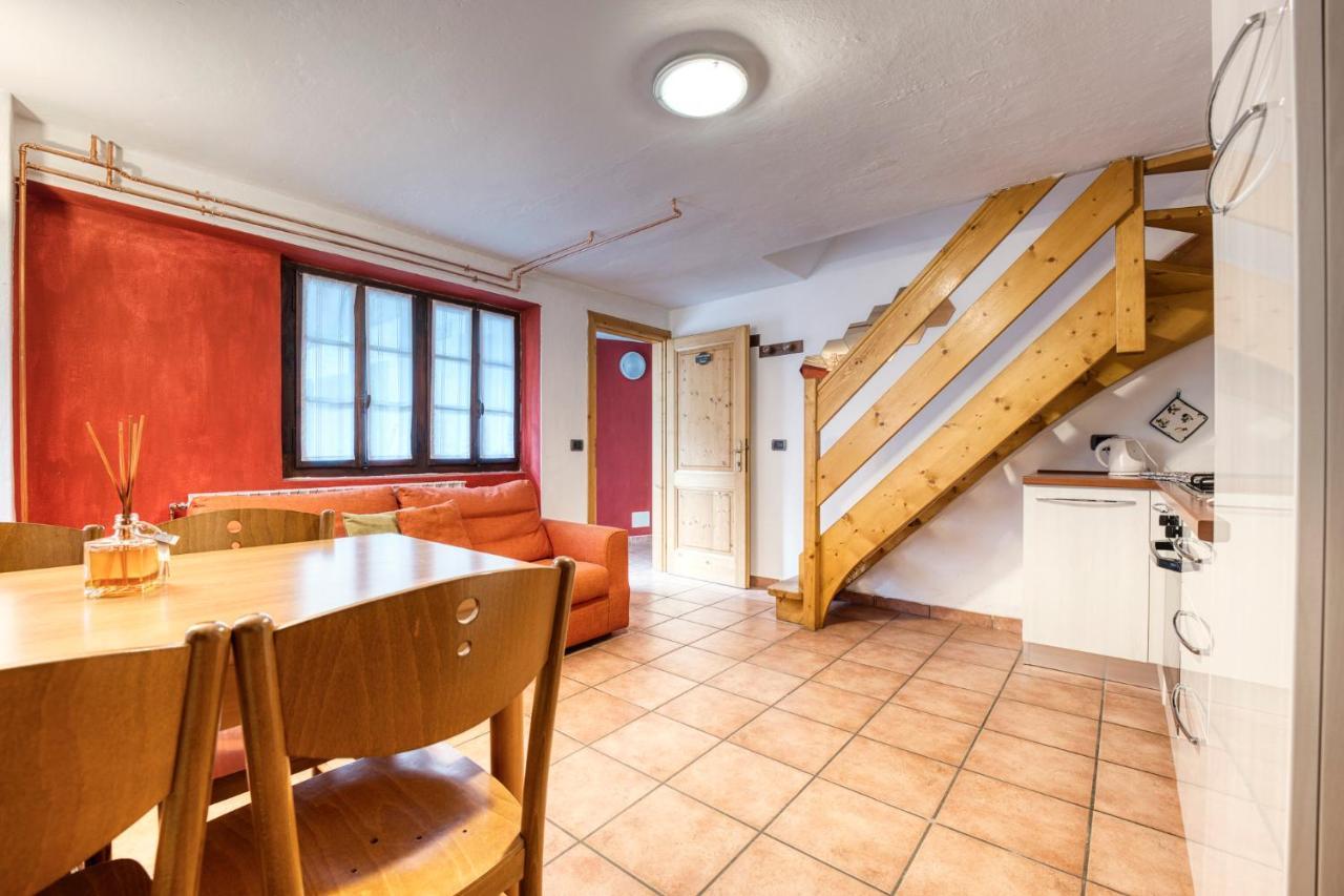 Incanto Walser Apartments Ronco Macugnaga Zewnętrze zdjęcie