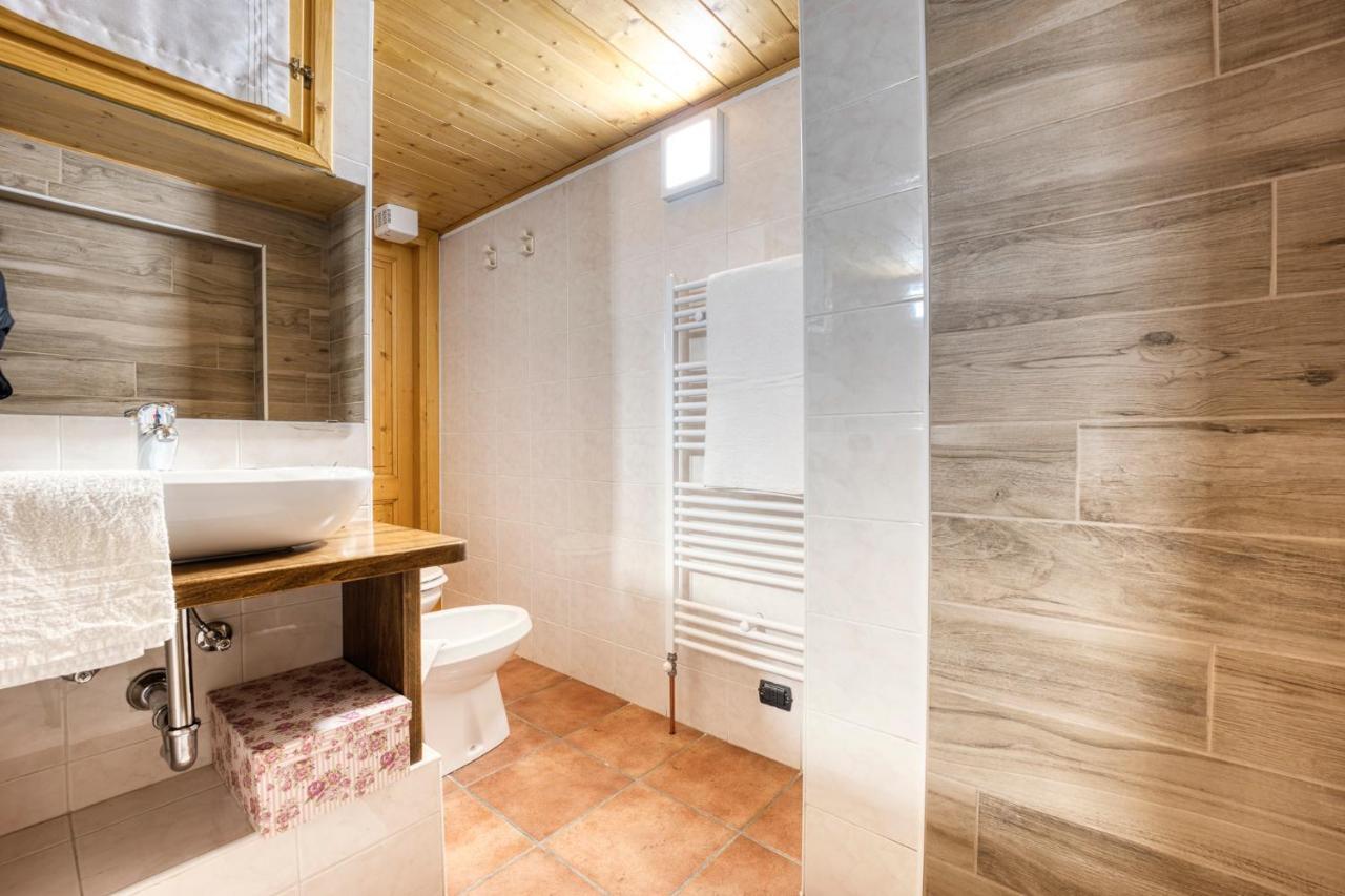 Incanto Walser Apartments Ronco Macugnaga Zewnętrze zdjęcie