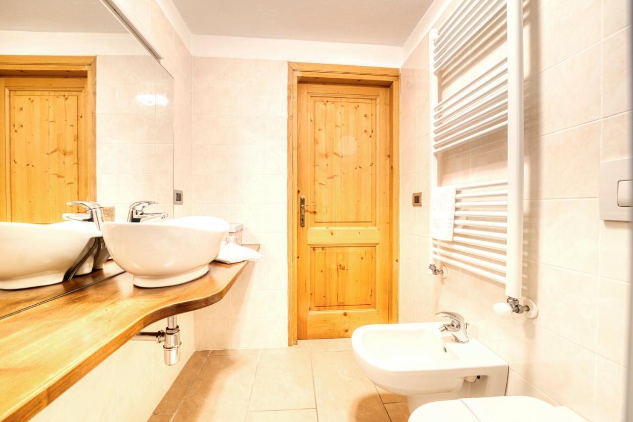 Incanto Walser Apartments Ronco Macugnaga Zewnętrze zdjęcie