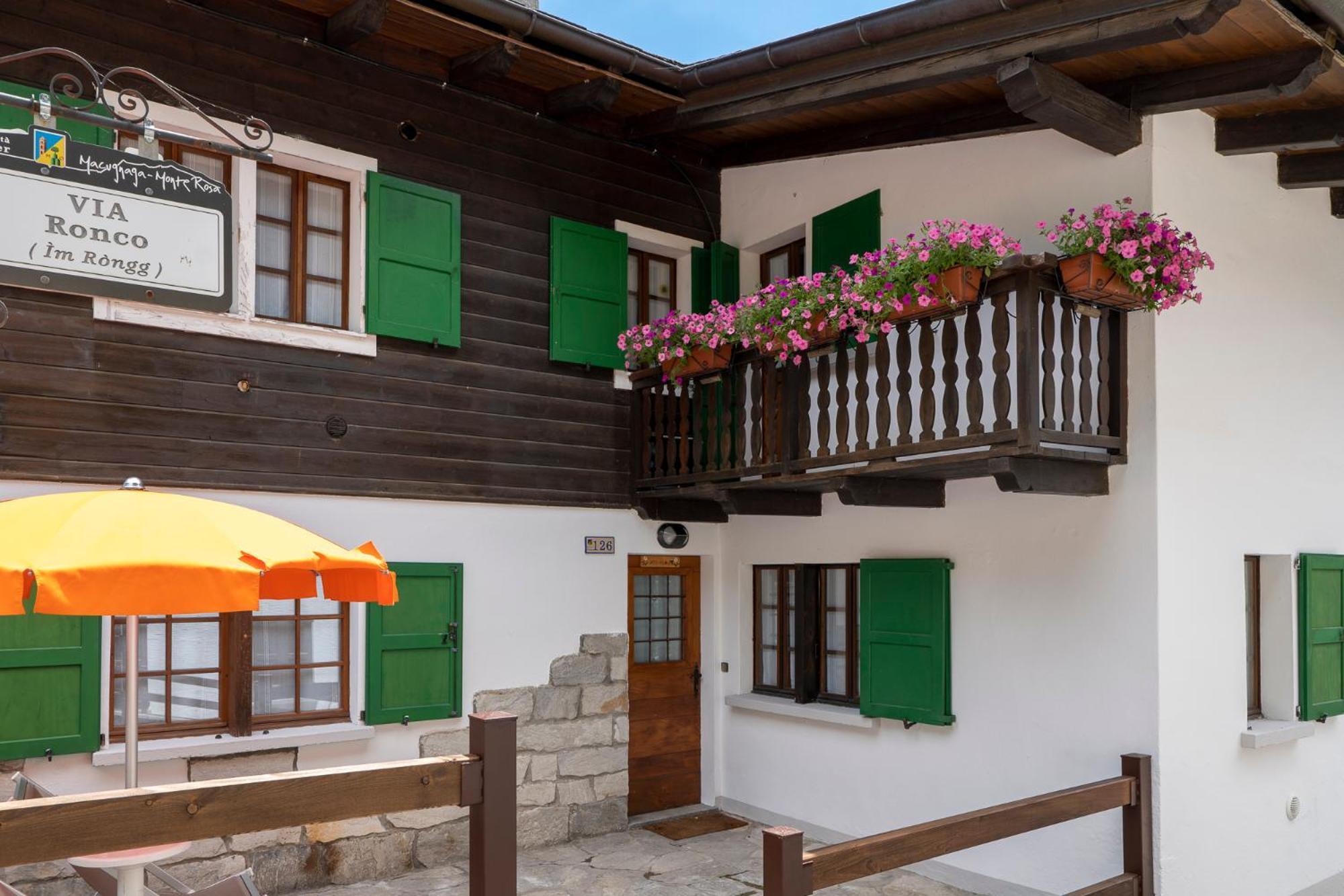Incanto Walser Apartments Ronco Macugnaga Zewnętrze zdjęcie